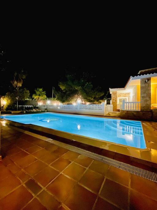Villa Con Piscina Gigante Sant Francesc de s'Estany Zewnętrze zdjęcie